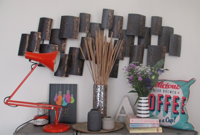 decorative-accessories-vignette-interior-design-2